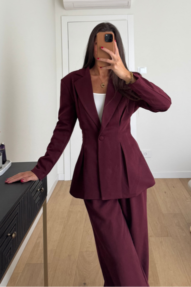 Tailleur giacca svasata