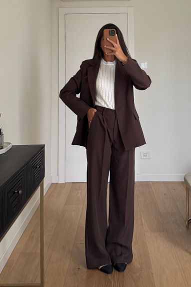 Tailleur pantalone e giacca monopetto