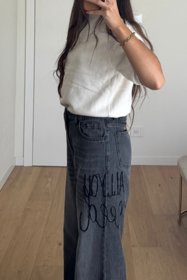 ECO Jeans palazzo con ricamo "All you need is love"