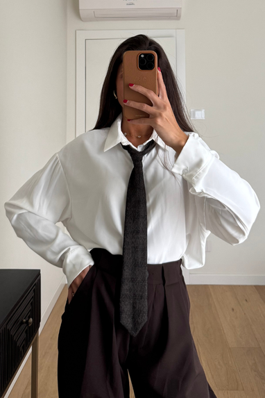 Camicia con cravatta