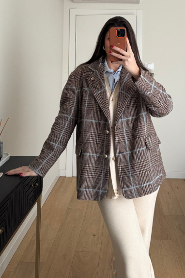 Giacca macro check contrasto azzurro