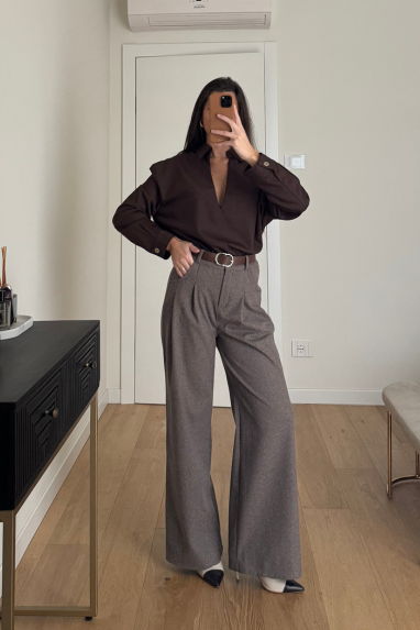 Camicia ampio scollo a V