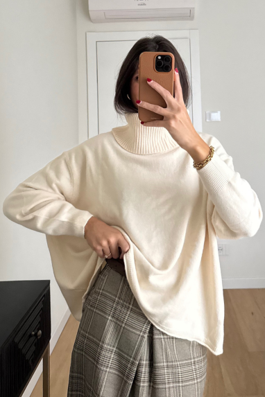 Maglione over collo alto