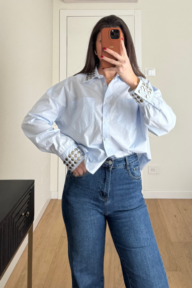 Camicia con applicazioni su colletto e polsini