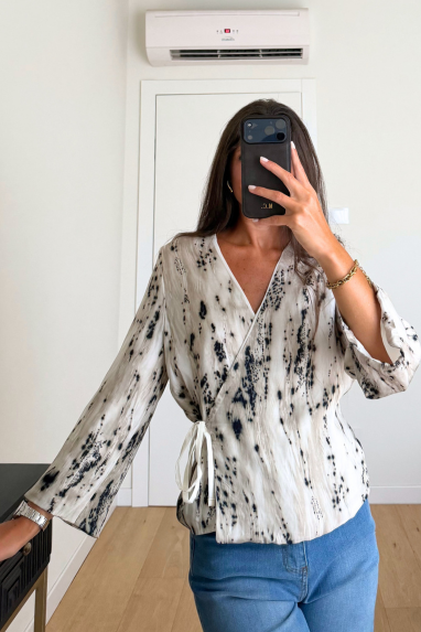 Anitiè Blusa incrociata fantasia