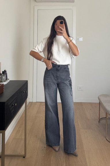 ECO Jeans palazzo con ricamo "All you need is love"