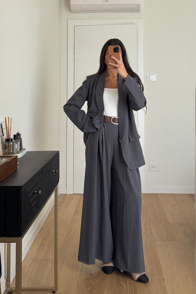 TWENTY Tailleur con pantalone ampio