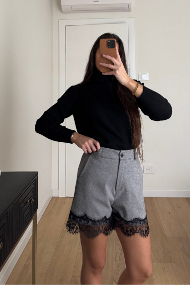TWENTY Pantaloncino spigato con pizzo
